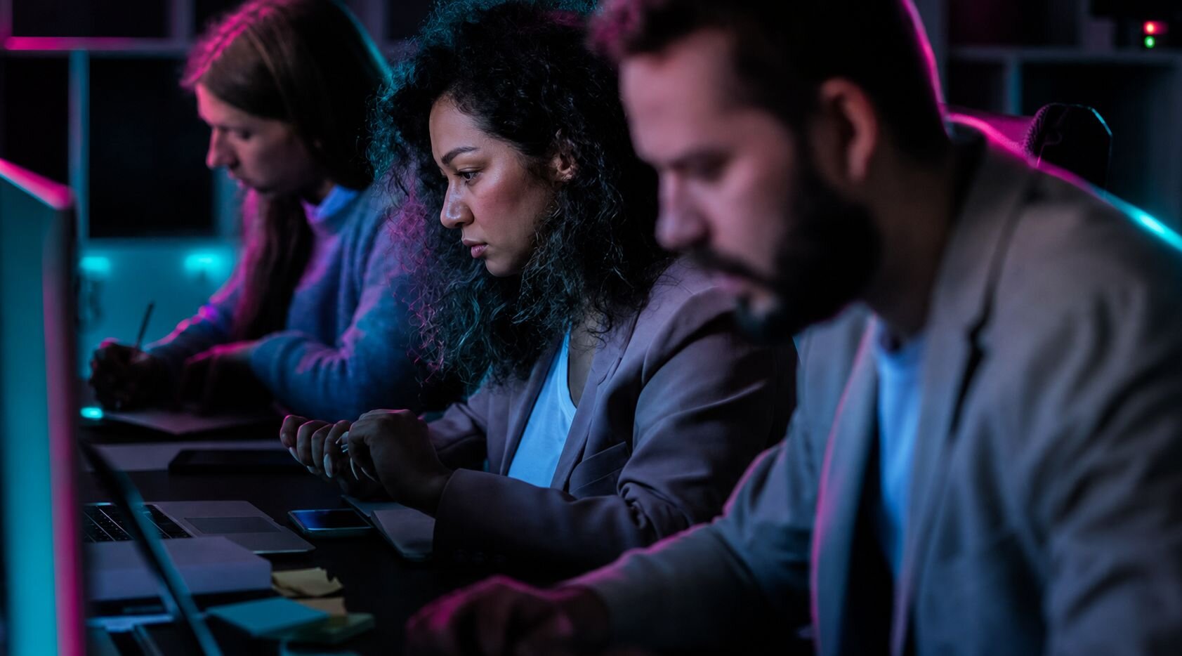 3 resellers working at computres