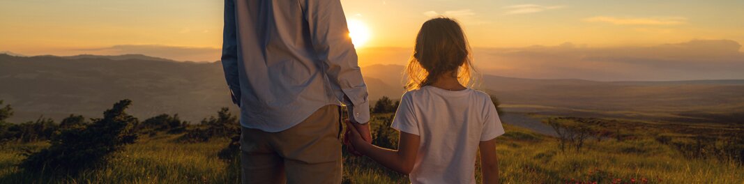 Mondi Sustainability Investing for the Future - father and daughter