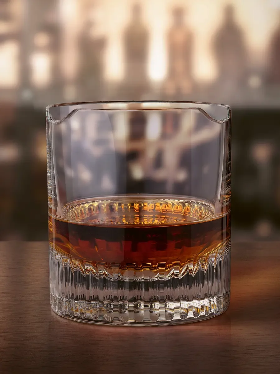 Ein Whisky in einem Davidoff Winston Churchill Cigar Spirit Glass.