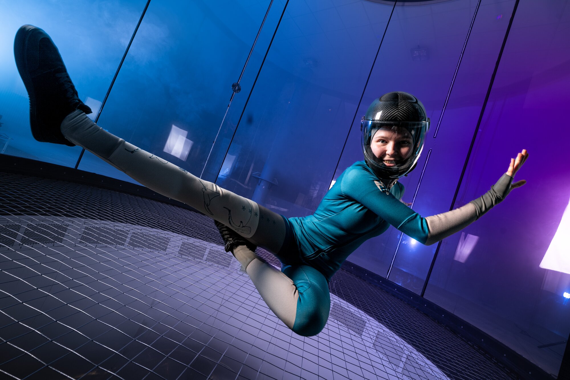 FlyTribe Malmö - Night skydiving experience