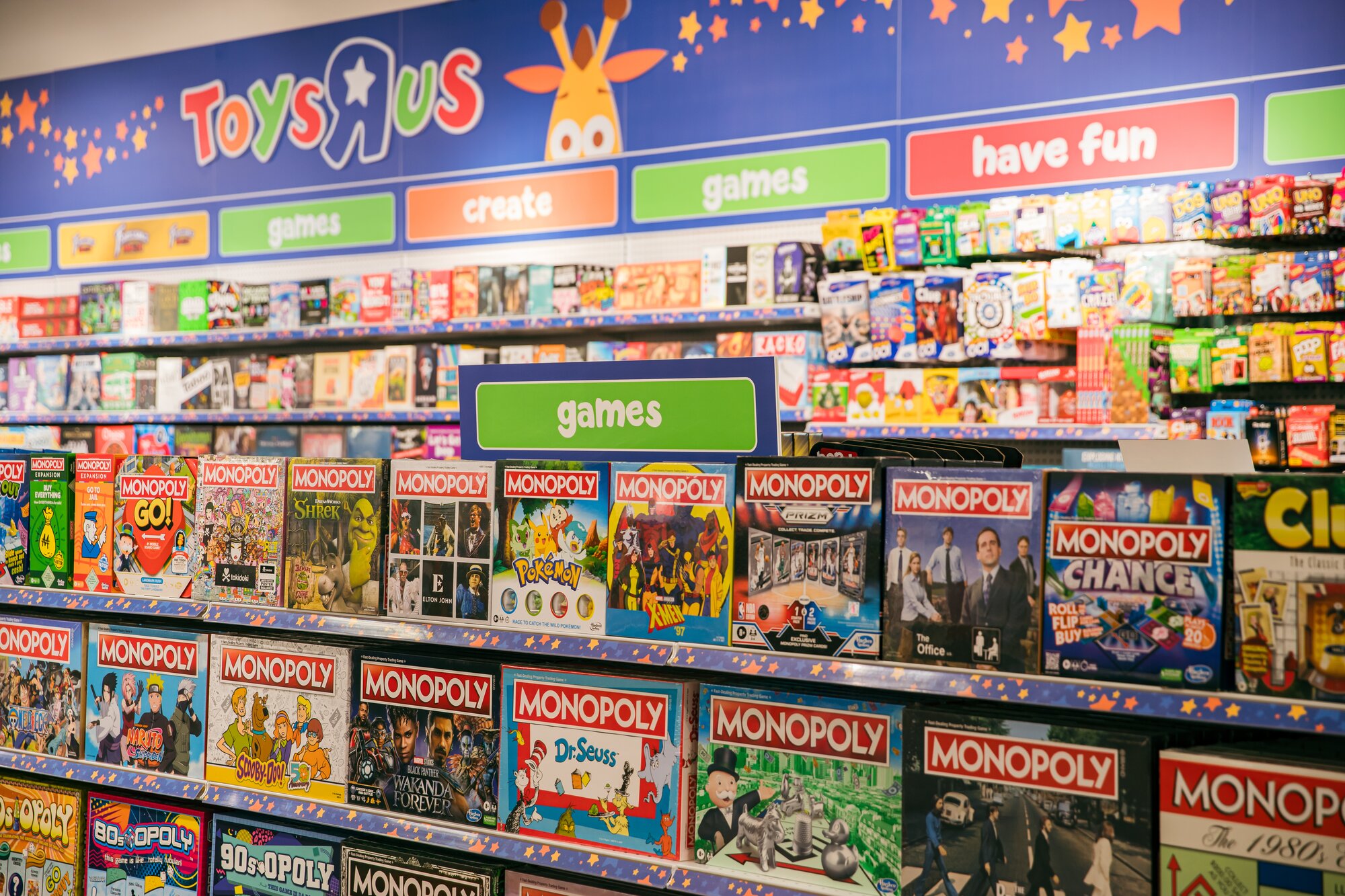 Toys R Us Holiday Locations
