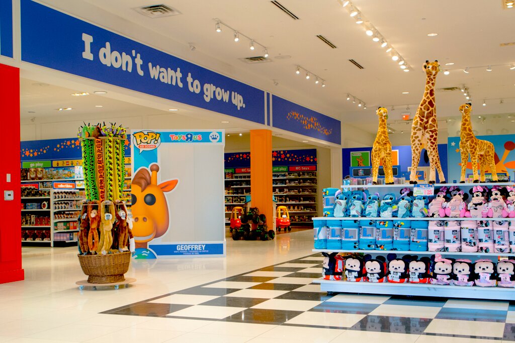Toys"R"Us Holiday Shop The Woodlands Mall in The Woodlands, TX