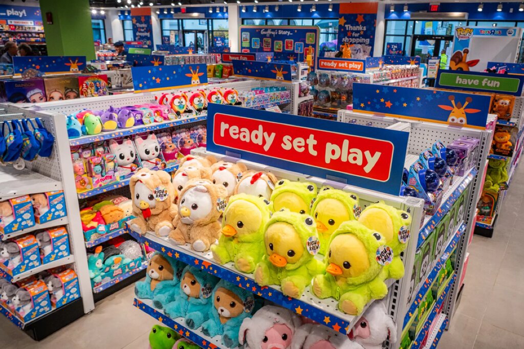 Toys"R"Us Flagship Tanger Deer Park in Deer Park, NY