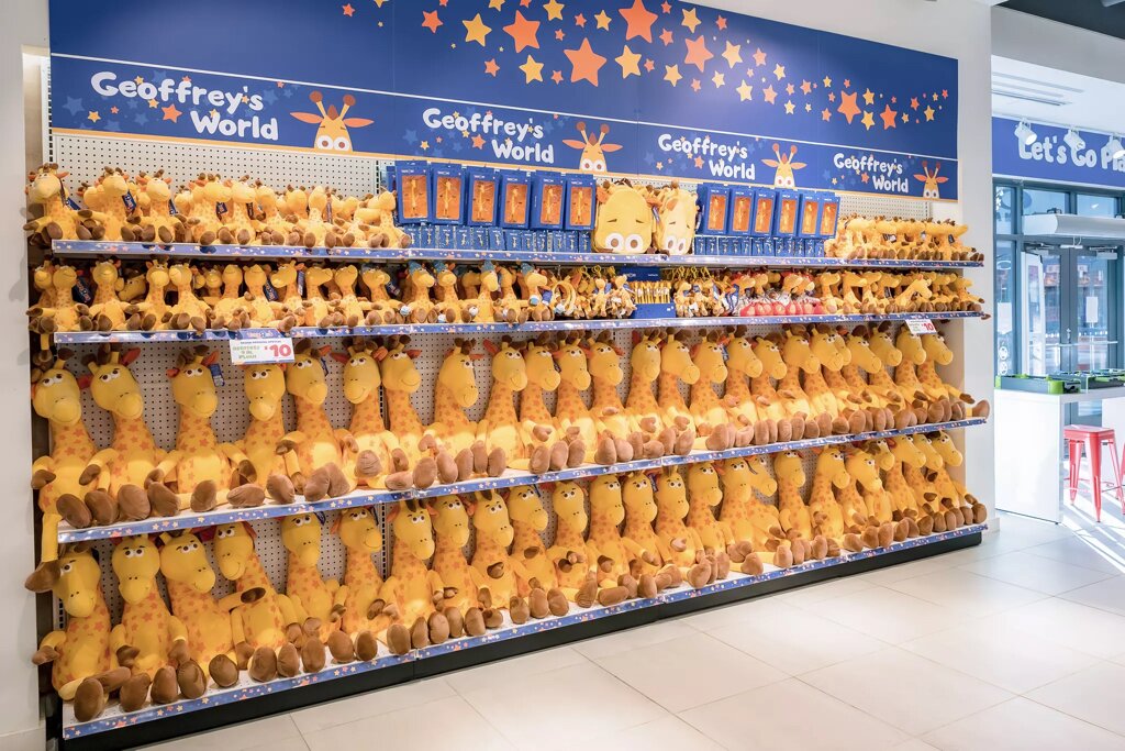 Toys"R"Us Holiday Shop Mesa Mall in Grand Junction, CO