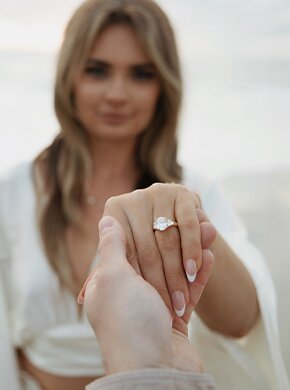 Shop Diamond Rings