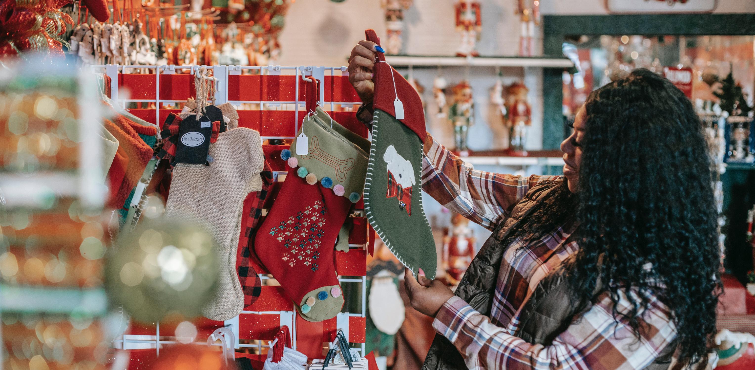 Headline article image 8 ways to increase footfall - and drive more in-store sales – this festive season