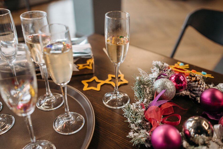 christmas table with champagne glasses