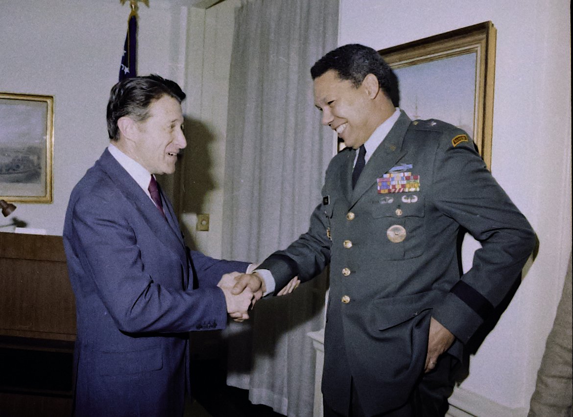 colin powell soldier