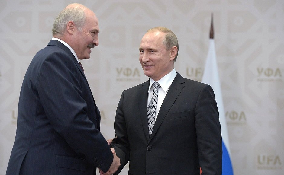 Belarusian President Alexander Lukashenko, left, and Russian President Vladimir Putin in 2015. Photo by http://kremlin.ru via Wikimedia Commons.
