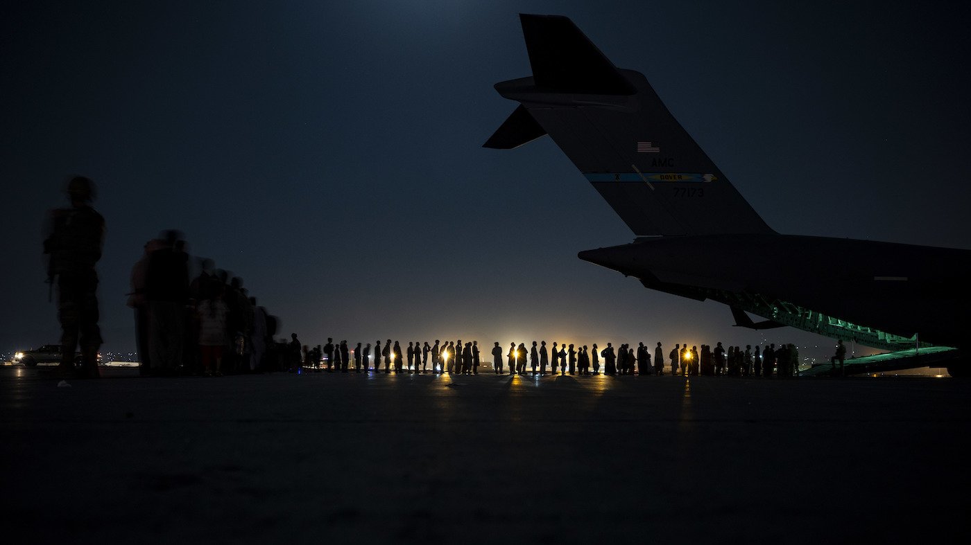 Evacuation at Hamid Karzai International Airport, afghan refugee
