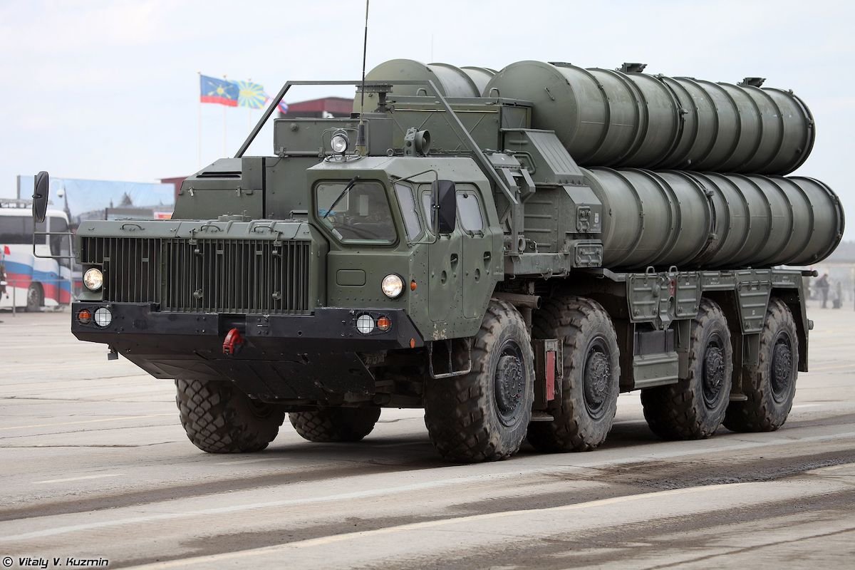 A Russian S-400 air defense system launcher during a Victory Day parade rehearsal in Moscow in 2018. Photo by Dmitriy Fomin via Wikimedia Commons.