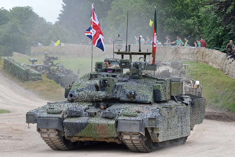 Challenger 2 tank