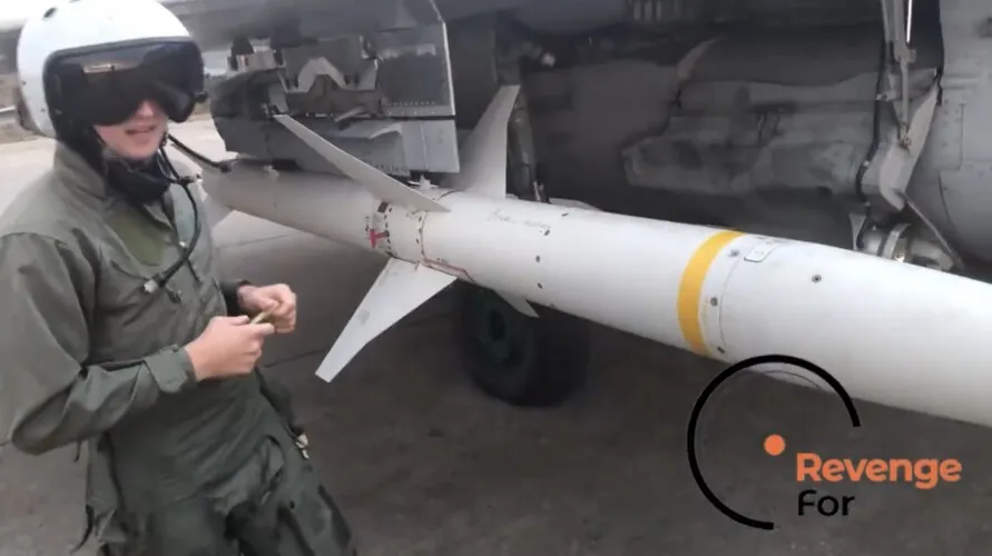 Ukrainian Fighter Jets Now Carry US Missiles — Here’s How To Write a Message on One