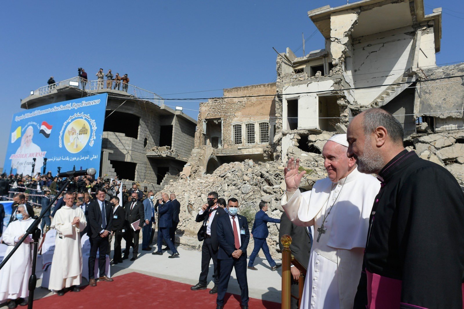 Pope Francis in Mosul, Iraq, coffee or die