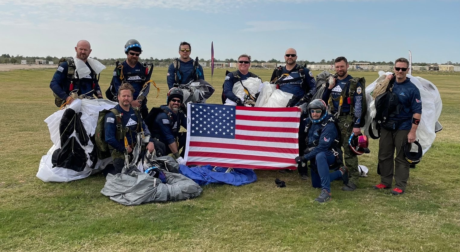 Triple 7 Expedition: Skydive Abu Dhabi