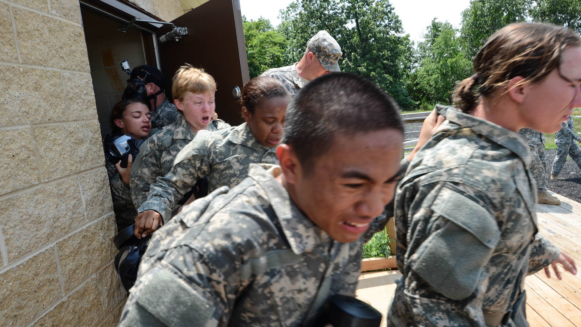 Basic Training Soldiers enter gas chamber