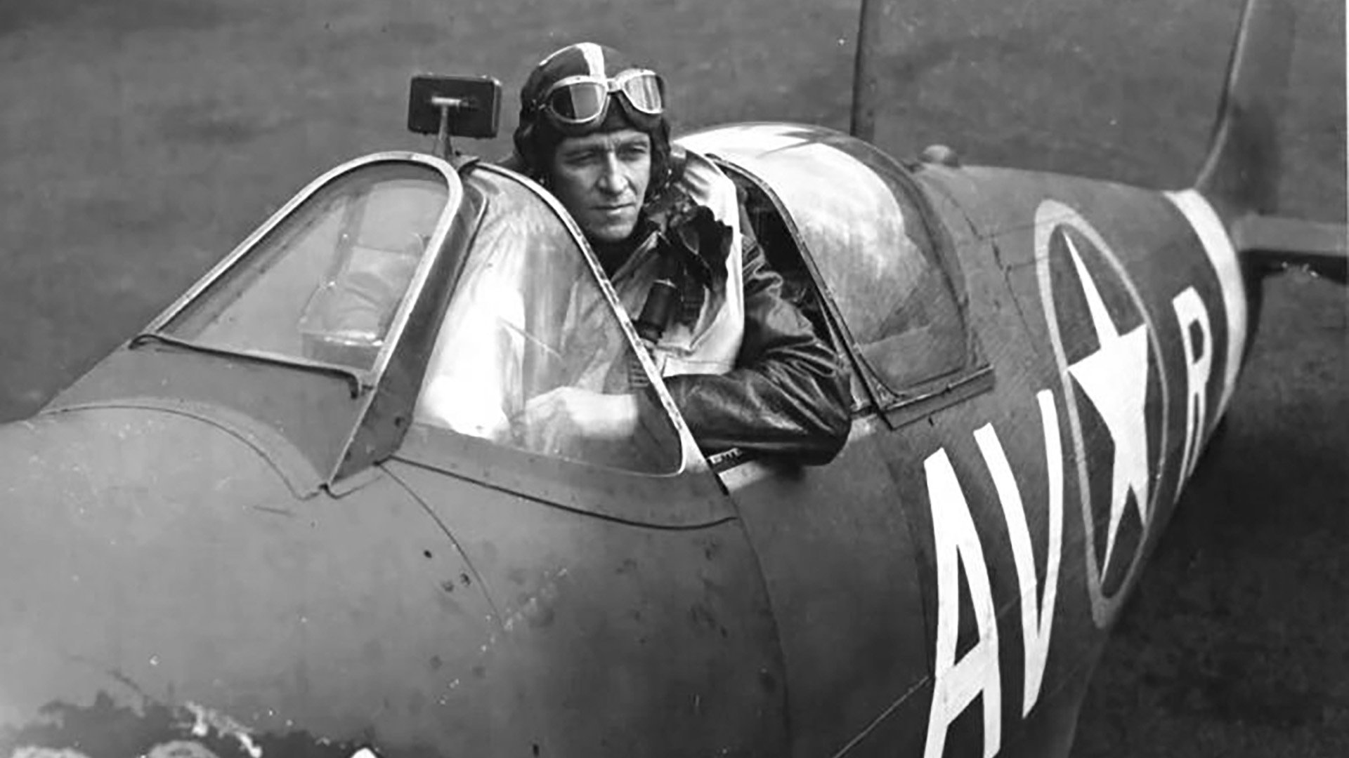 Donald Willis pictured in the cockpit of a Spitfire Mk V. Photo courtesy of the American Air Museum in Britain.
