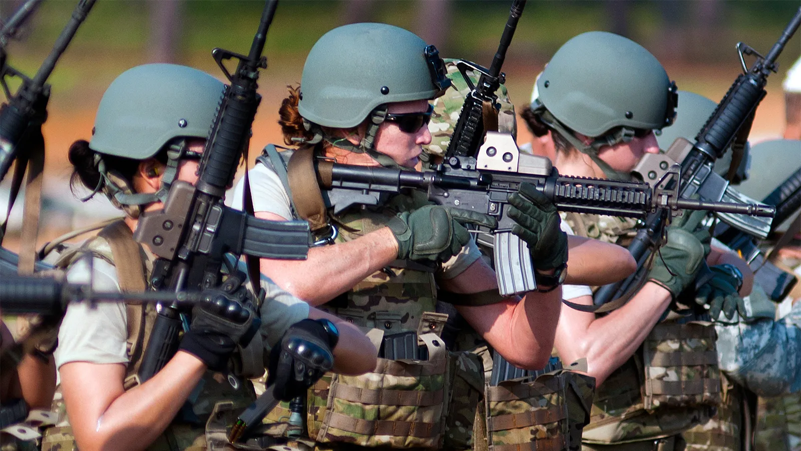 Why the Army and Air Force Are Running Out of Female Hot Weather Uniforms Amid Summer Heat Wave
