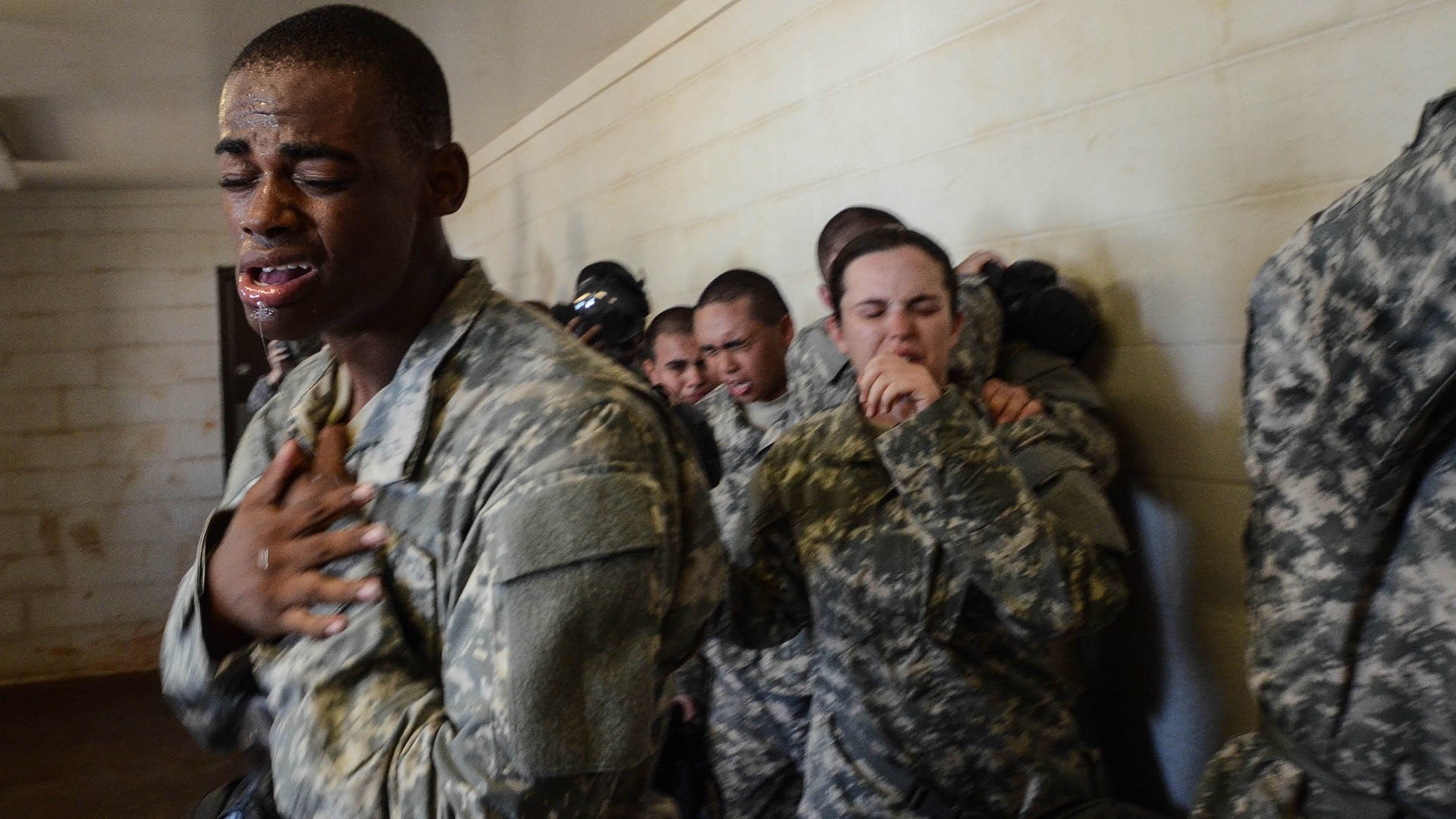 Basic Training Soldiers enter gas chamber