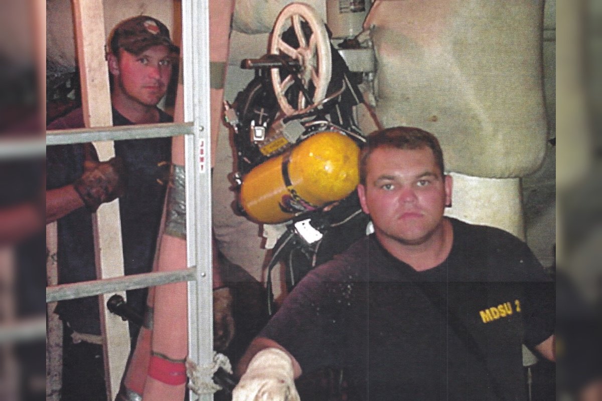 Navy divers