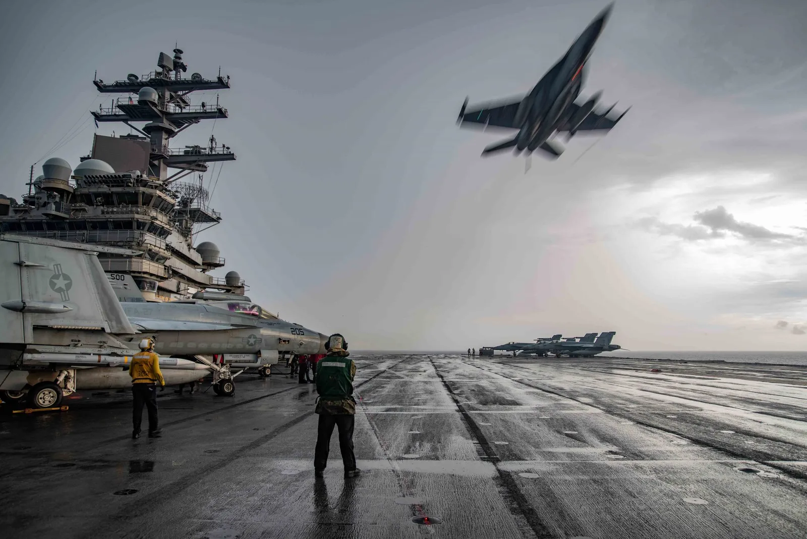 US Military Exercise in the South China Sea Sends an Independence Day Message to Beijing