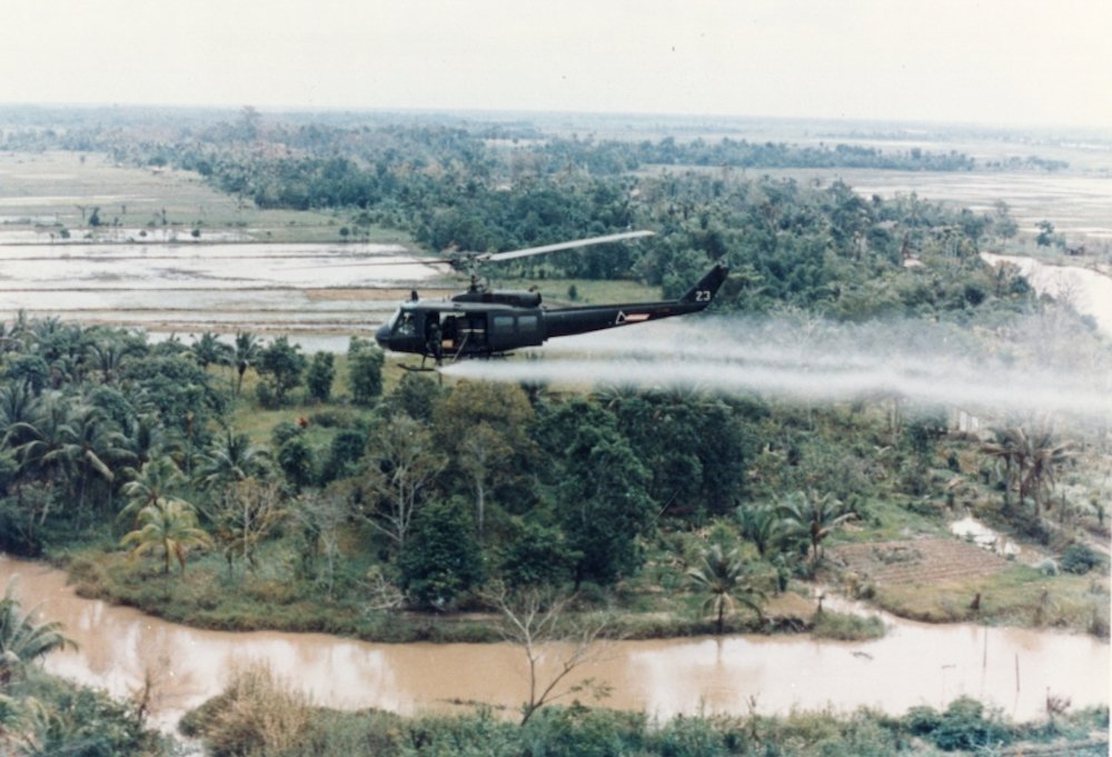 US Huey spraying Agent Orange in Vietnam; civilian lawsuit