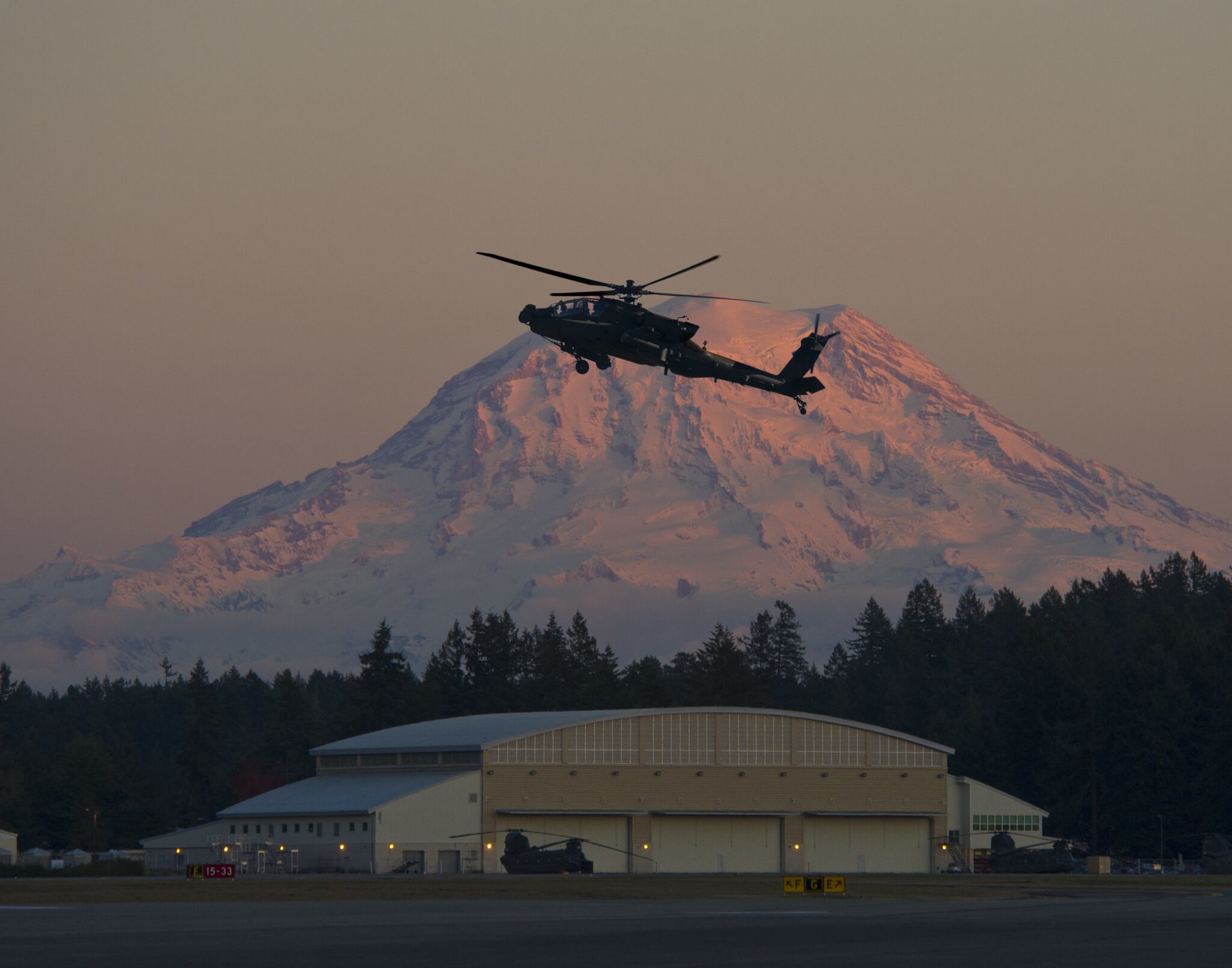 apache helicopter