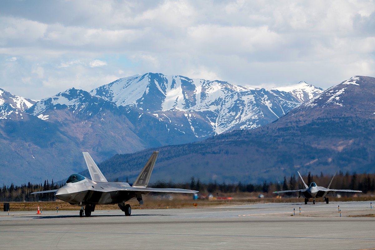 Alaska soldiers crash