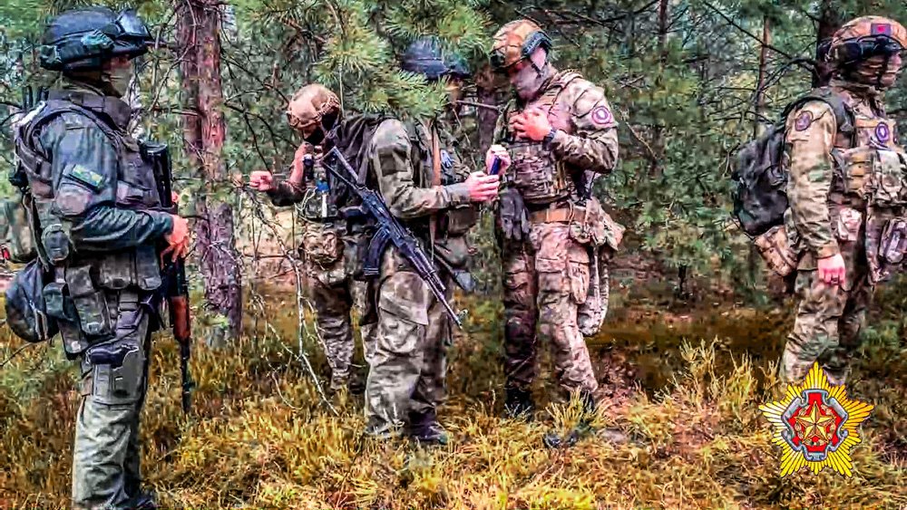 Belarusian soldiers of the Special Operations Forces (SOF) and mercenary fighters from Wagner private military company attend the weeklong maneuvers conducted at a firing range.