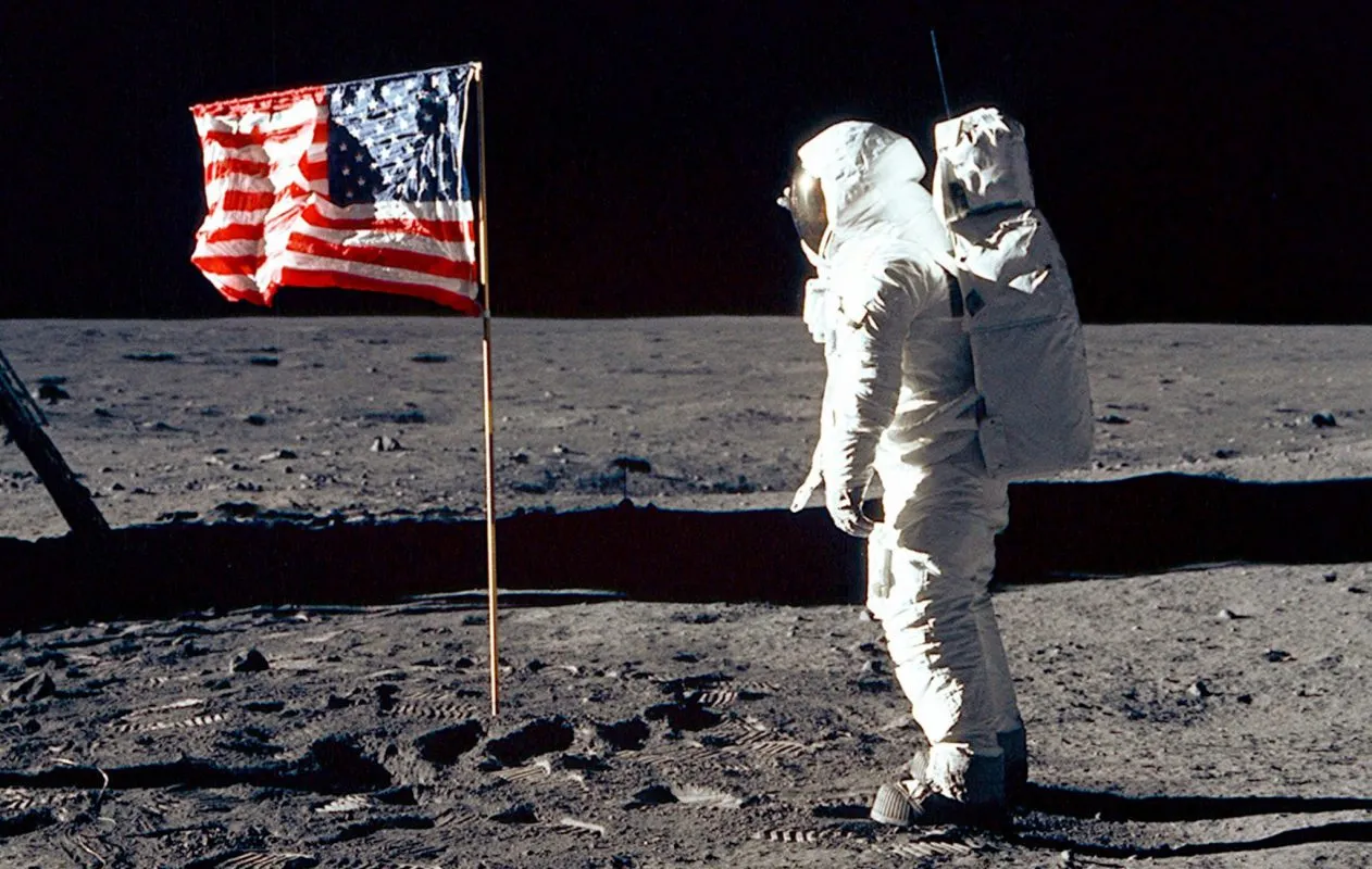 The Soviets Crashed into the Moon While Apollo 11 Was On It