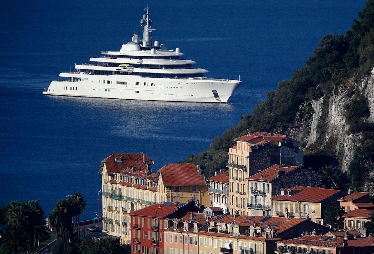 oligarchs super yachts