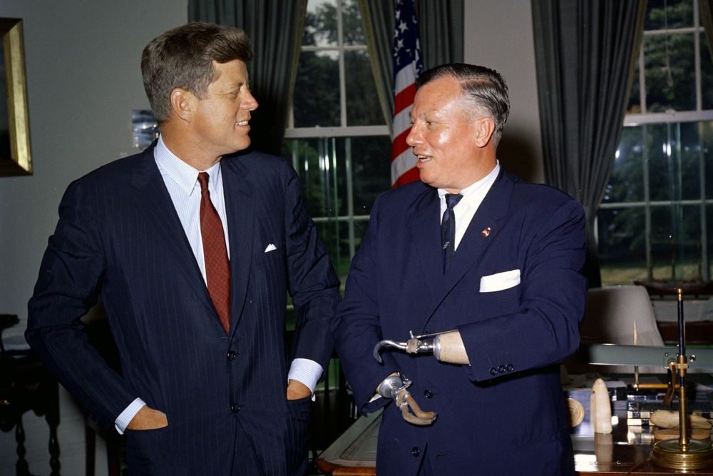 President John F. Kennedy with Harold Russell in 1961. Photo by Robert Knudsen, courtesy of JFK Presidential Library and Museum.