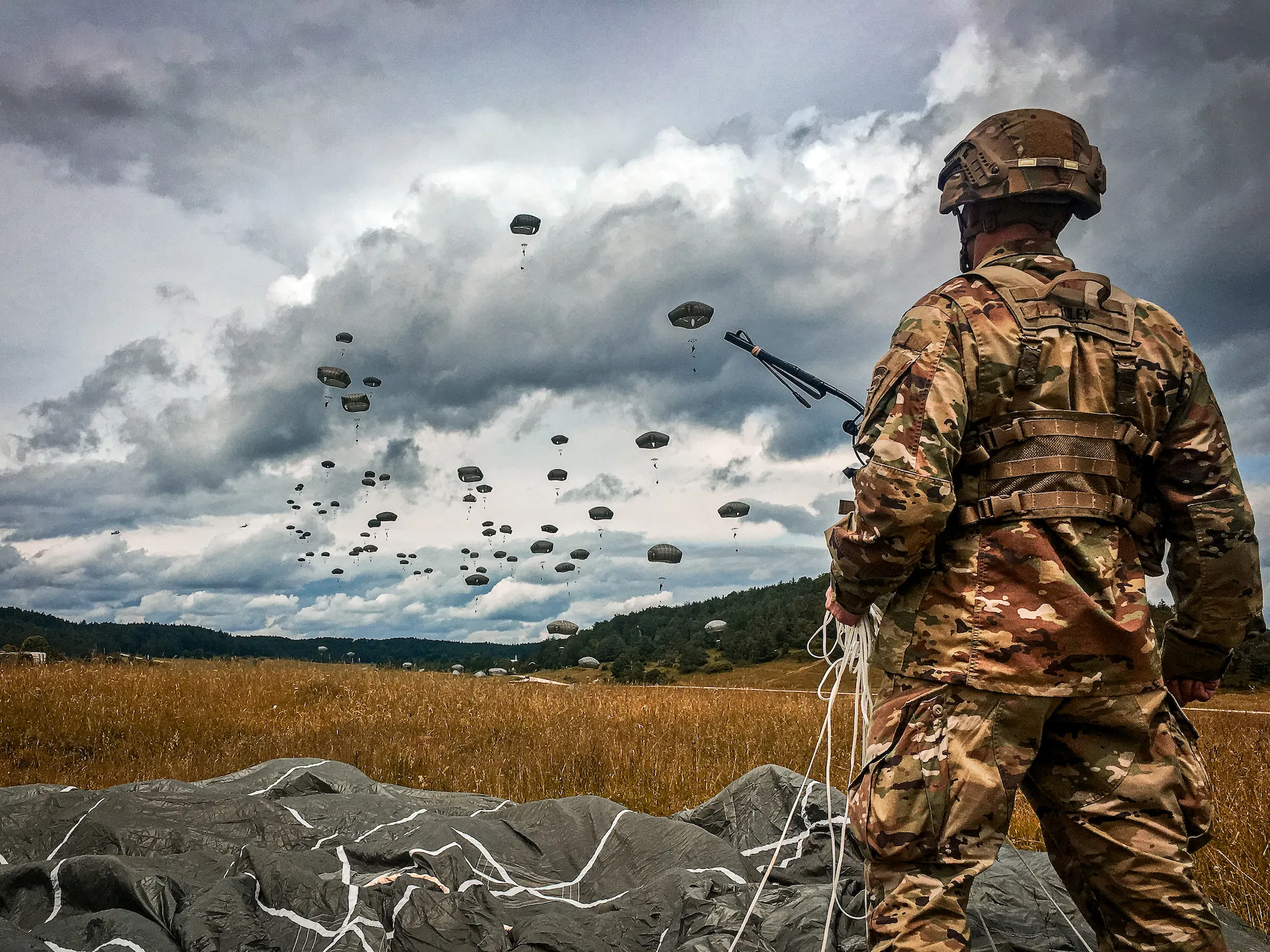 paratroopers