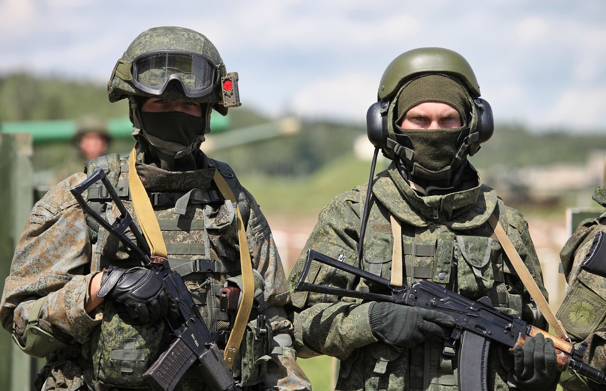 Russia masses troops near Ukraine