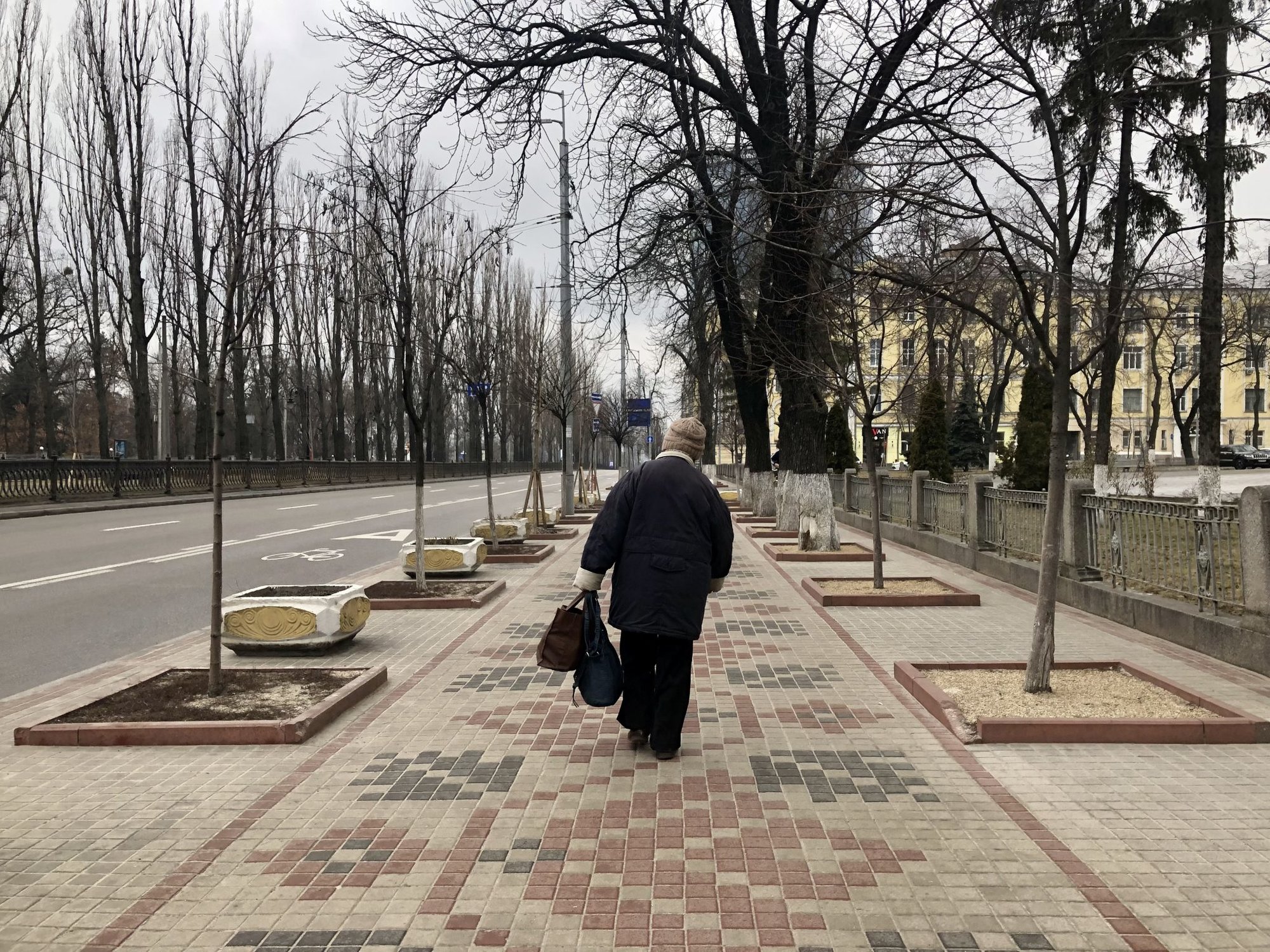 Kyiv civilians flee