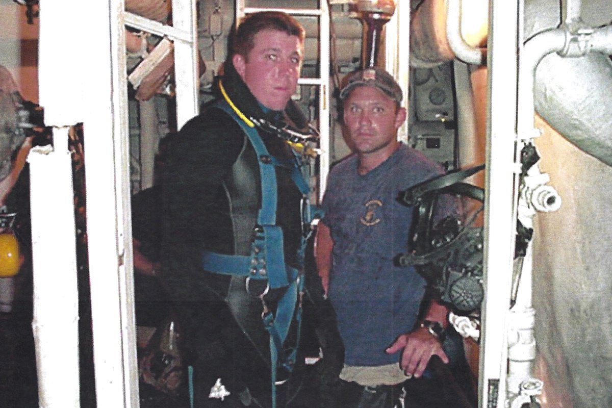 Navy divers