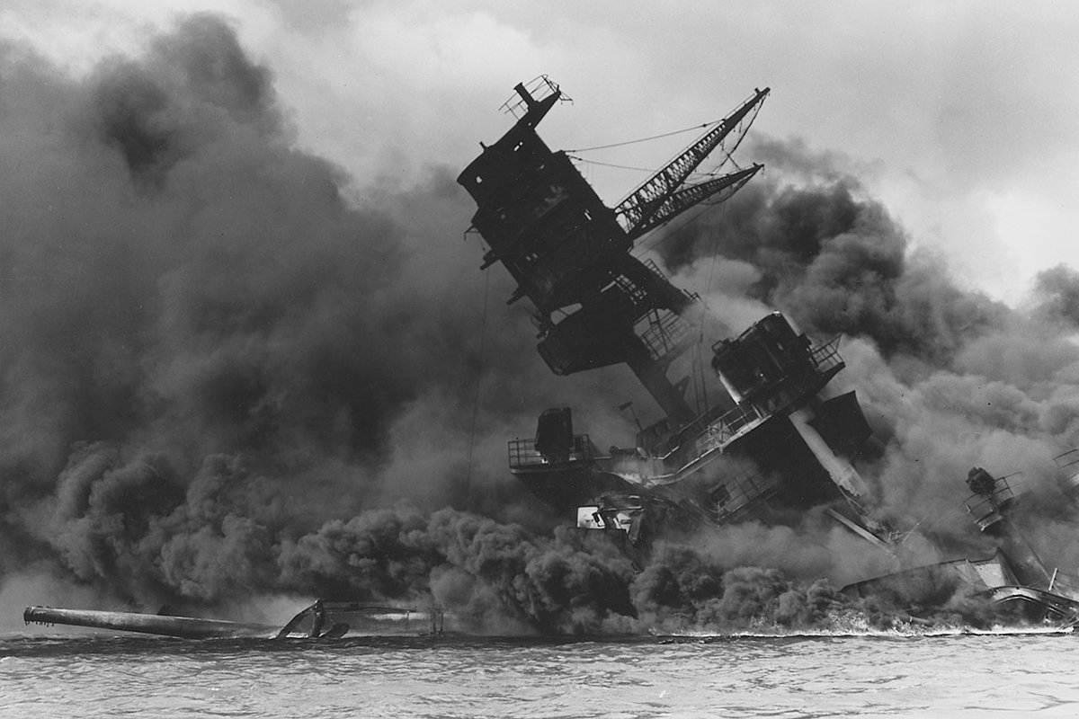 football, Pearl Harbor