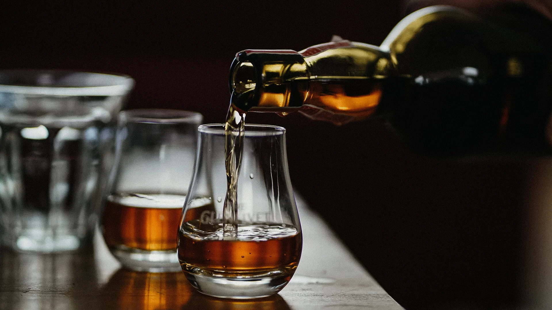 whiskey pour