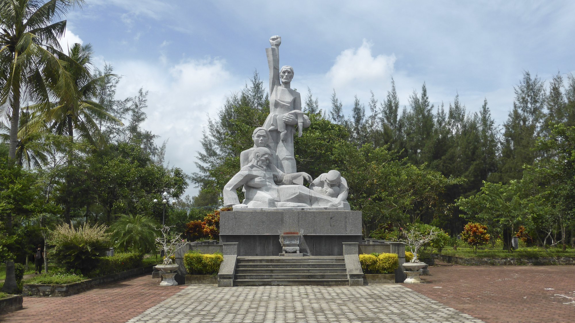 My Lai Massacre memorial Hugh Thompson Larry Colburn coffee or die 