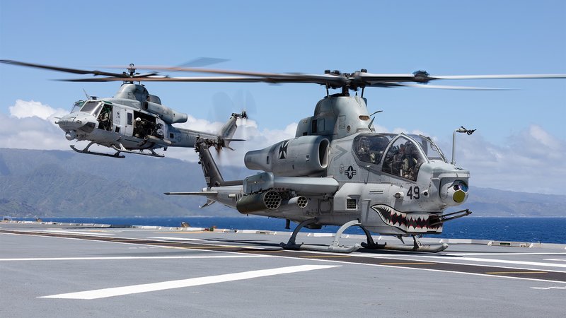 Explore the Ah-1Z Viper! An upgraded version from the Ah-1W Super Cobra.