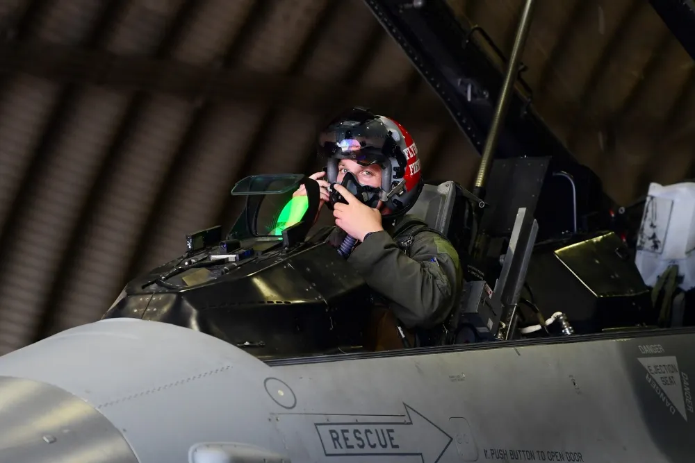 Operation Porcupine: The Air Force Plan To Rescue Downed F-16 Pilots