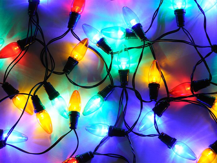 How to Set Up Cut-to-Fit Christmas Lights on Your Home