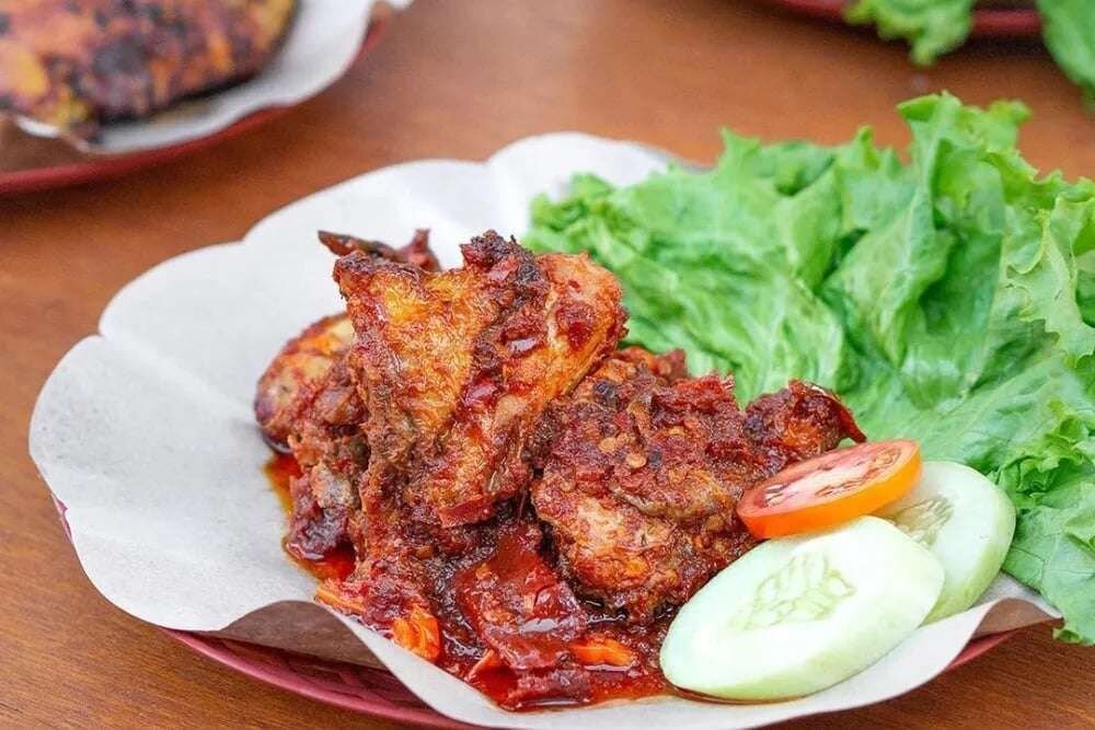 Ayam rarang bumbu cabai merah pekat