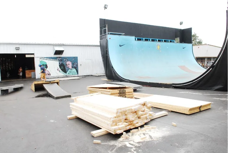 <!-- 2013coursedemoPART2 -->

The courtyard has been a constantly-evolving DIY spot since construction began. That bump/table/ramp in this picture has probably changed by now. 