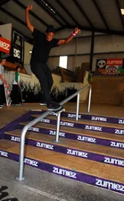 Ishod Wair has those