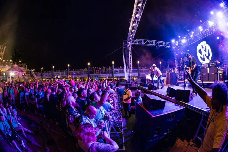 I snuck away from the ramp to catch Pennywise! They let me close to the stage. New career path incoming

<!--floggingmollycruise23-->