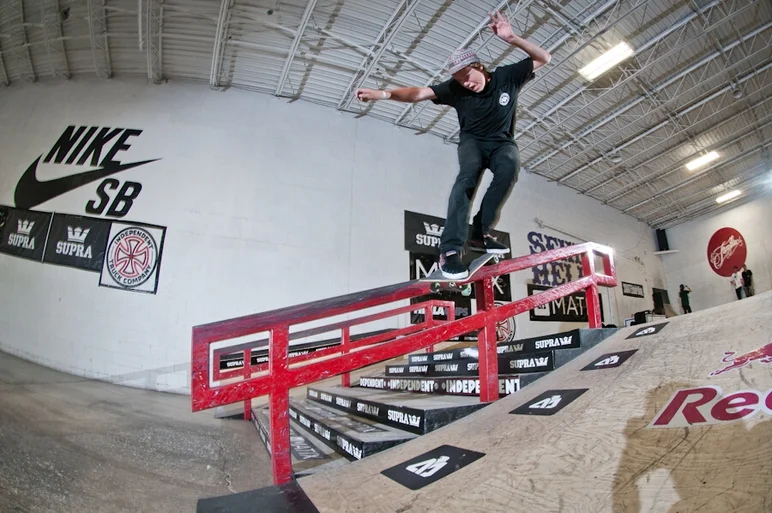 <!-- damnamfamilia14friday -->

Jackson Parrish was one of only a few guys hitting the handrail the manly way with this perfect back smith.