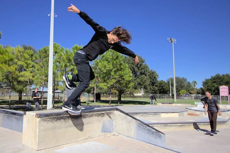 <!--expone14-->

Jereme Knibbs did this back noseblunt for me like 6 times. He slays while having fun non-stop.