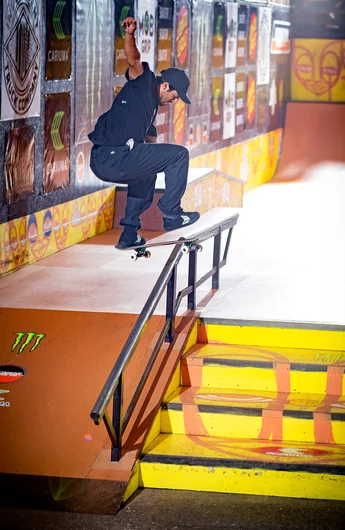 Number one Golden Ticket winner, Kelvin Hoefler gets back on his BS a with a Kicky Frontblunt.
<!--sundaytampapro2021-->