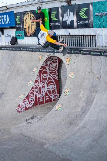 Nick Wallace over the door with a one footer


<!--tampapro24concretejam-->